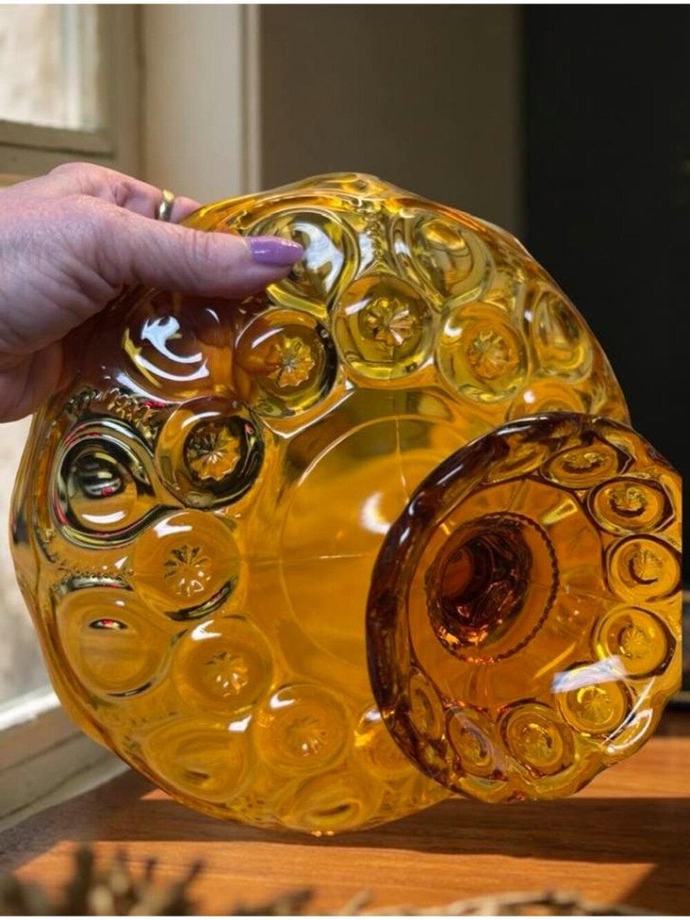 LE Smith Moon and Stars Amber Glass Pedestal Compote Dish With Scalloped Edge  V - Picture 6 of 7